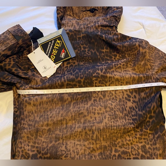 Volcom Snow Fern Insulated Gore Pullover Leopard (Size Small) - Picture 8 of 9